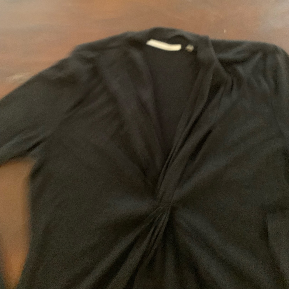 Tahari quarter sleeve black top